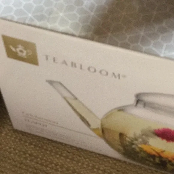 Tea bloom tea flower Easter Sunday brunch basket gift farmer’s market wonderland - Picture 10 of 12